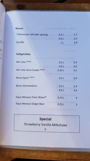 Softdrinks and water at Bodhi in Munich