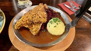 Bodhi Pfanderl  at Bodhi in Munich