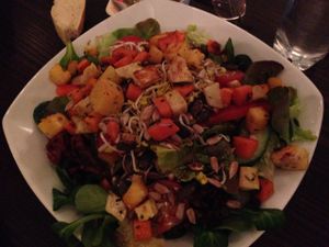 Small bodhi salad at Bodhi in Munich