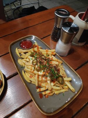 Loaded Fries at Bodhi in Munich