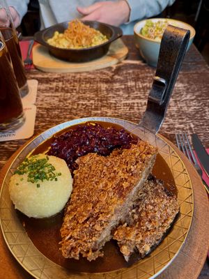 Pfanderl (unten) und Käsespätzle (oben)  at Bodhi in Munich