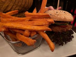 Süsskartoffel Pommes at Bodhi in Munich