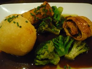 Dumplings with stuffed cabbage and broccoli at Bodhi in Munich
