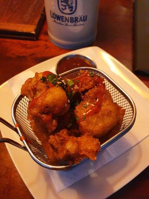 Buffalo wings (cauliflower) at Bodhi in Munich
