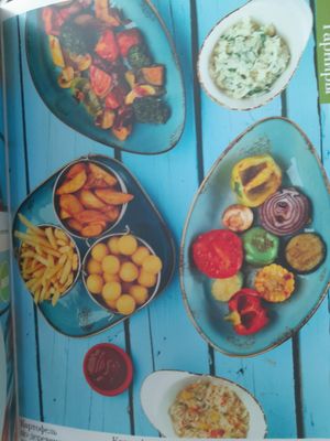 Menu: grilled! / fried veggies at Aksu in Tashkent