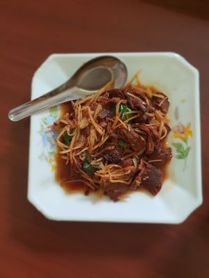 Mushrooms with ginger at Maitreya Healthy Vegetarian Restaurant in Phnom Penh