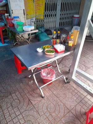 Outside seating at Diệu Hiền in Ho Chi Minh City