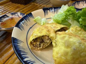 Pillow-shaped cake at Chay Hy Di in Hanoi