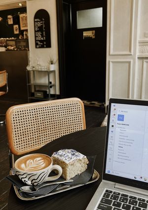 Witchy vibes, vegan lemon poppy seed cake  and delicious coffee!  at Myst in Ghent