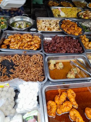 Com chay selection at Pháp Hoa in Ho Chi Minh City