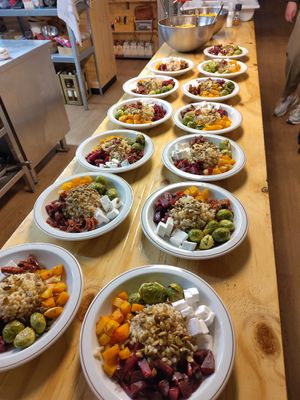Pearl couscous with vegan feta and fresh salad at Stadskeuken voor Arnhemmers in Arnhem