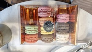 A selection of different macarons at Patisserie Sießl in Munich