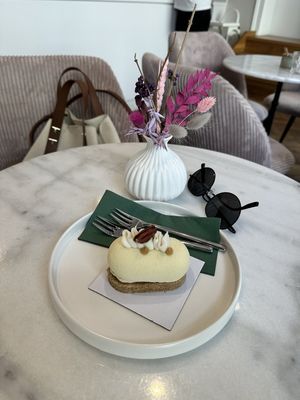 Pecan Cake at Patisserie Sießl in Munich