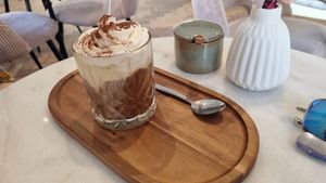 "Iced Coffee Latte" (4,30€) at Patisserie Sießl in Munich