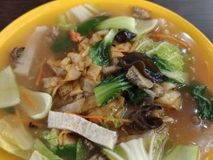 Hor fun with gravy. Remember to ask for no eggs at Home Taste Vegetarian - Chinatown - 家味素食 in Central Singapore