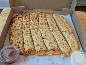 Plant based cheesy bread at Pizza Twist - N Euclid Ave in St Louis