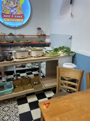 Buffet   at Nhu Y Chay in Ho Chi Minh City
