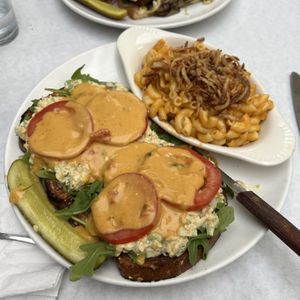chickpea melt and vegan dream mac  at Handlebar in Chicago