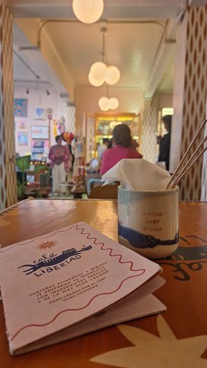 El lugar es lindo 🌸💖✨️ at Café Libertad in Mexico City
