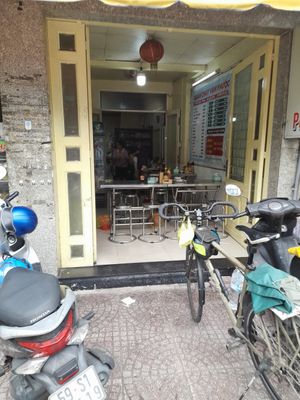 Outside at Vạn Phuớc in Ho Chi Minh City