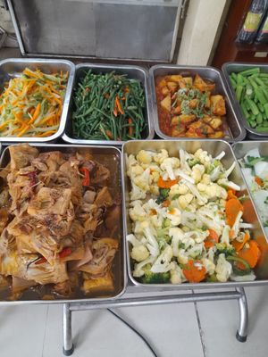 Com chay selection at Vạn Phuớc in Ho Chi Minh City