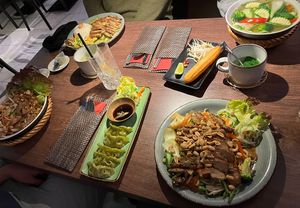 diverse vegane Speisen  at măm măm in Erfurt