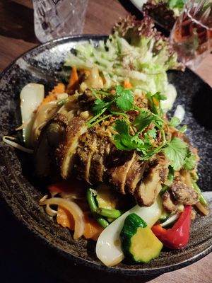 vegane ente auf gebraten Reisnudeln mit Gemüse (etwas zu ölig) at măm măm in Erfurt