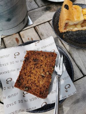 Vegan banan bread at Anne&Max - Domstraat in Utrecht