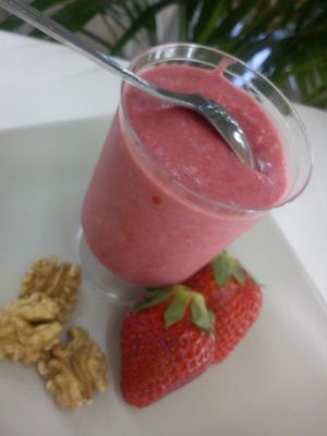 Mousse fraise à la banane et aux noix at La Revolution Verte in Perpignan