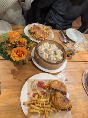 Vegan burgers and Shao Mai at Xiaolou - Bistro & Bowl in Dali
