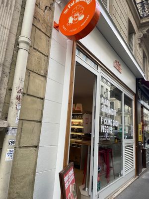  at The Fat Broccoli in Paris