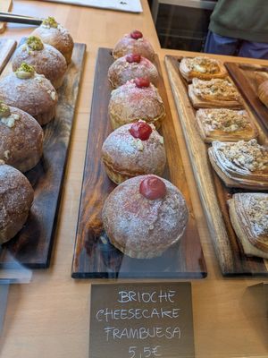 Cheesecake brioche at Magma Bakery Lab  in Barcelona