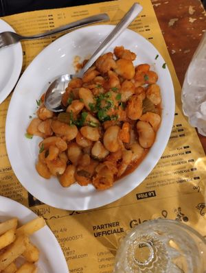  at To Steki in Bologna