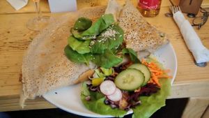 Erykah Badu crêpe (sweet potatoe, spinach and saté-coconut-Peanutsauce) at Let It Be in Berlin