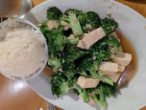 Broccoli on the Wok with Tofu at Thai Spices in Sedona