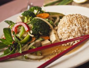 Thai Spices Natural Restaurant in Sedona has been serving fresh, natural Thai cuisine created by master chef Pearl Pardee for 25 years now. Thai Spices is known for its delicious, healthy cuisine at modest prices. It’s where the locals eat. at Thai Spices in Sedona
