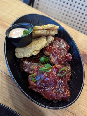 BBQ Wings at Vegan On The Island in Longwood