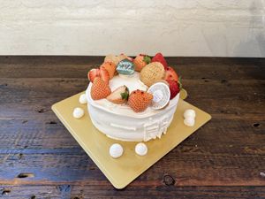 Birthday cake (made to order)  at Kotasora Works in Nagano