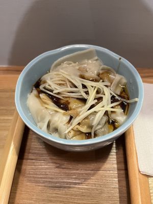 Vegan wonton with chili oil  at SanJinmian x Shuiwan Tangmian Vegan - Jian'an St - 三津制麵x水萬湯麵 Vegan in Tainan