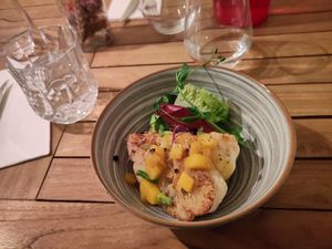 Chou mariné et sauce à la mangue. Verre de liqueur de poire. at Thym Et Romarin in Montpellier