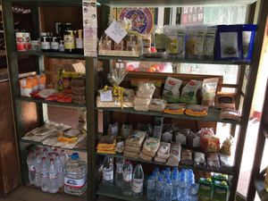 Shop full of yummy vegan stuff at Aloe in Almeria