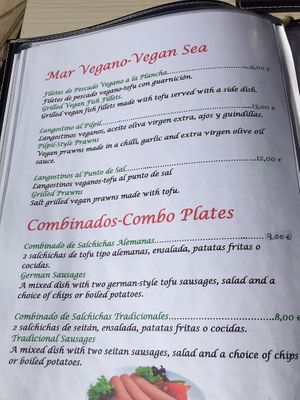 ‘Seafood’ and combo plates at Aloe in Almeria