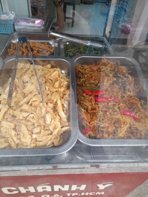 Com chay selection at Chay Chánh Ý in Ho Chi Minh City