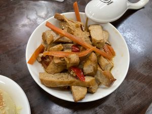 Spicy dried tofu (豆乾) at Evergreen Vegetarian - 長青素食點心 in Taipei