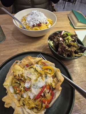 Spaghetti carbonara and tofu tortilla at Palm Spot Restaurant in Ponta Do Sol