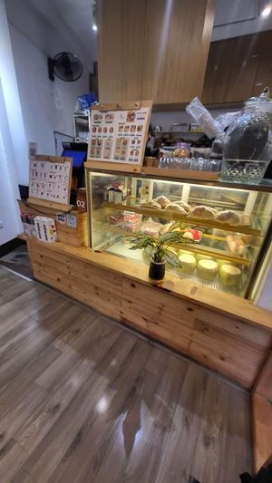 Delicious restaurant, enthusiastic staff at Hveggie in Hanoi