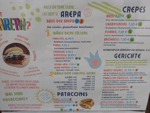 Ein Arepa vegan karaota (blau markiert) at Arepahaus in Gottingen