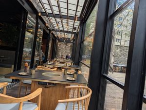 Glassed in porch at Gangnam in Pantin