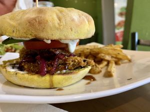 Crispy Chante burger at El Chante Gourmet in Alajuela