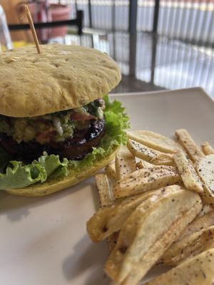 Beyond burger with guacamole and fries   at El Chante Gourmet in Alajuela